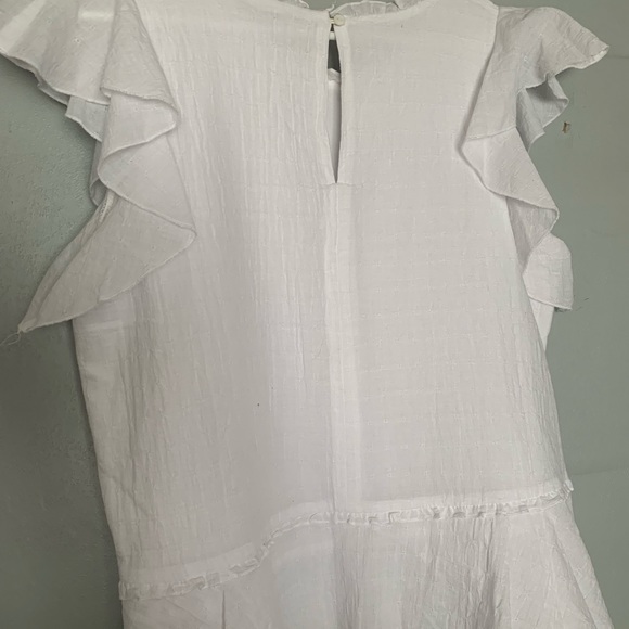 White top - Picture 2 of 4